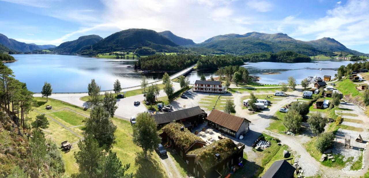 Valsoya Hotel Valsøyfjord Buitenkant foto